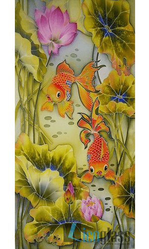 Mẫu tranh điêu khắc 3D hình ảnh cá vàng và hoa sen là những biểu tượng may mắn trong phong thủy. Cá vàng biểu tượng cho sự thăng quan tiến chức và tấn tài tấn lộc, còn hoa sen mang ý nghĩa xua đuổi vận xấu và giúp gia chủ có được sức khỏe và may mắn.
